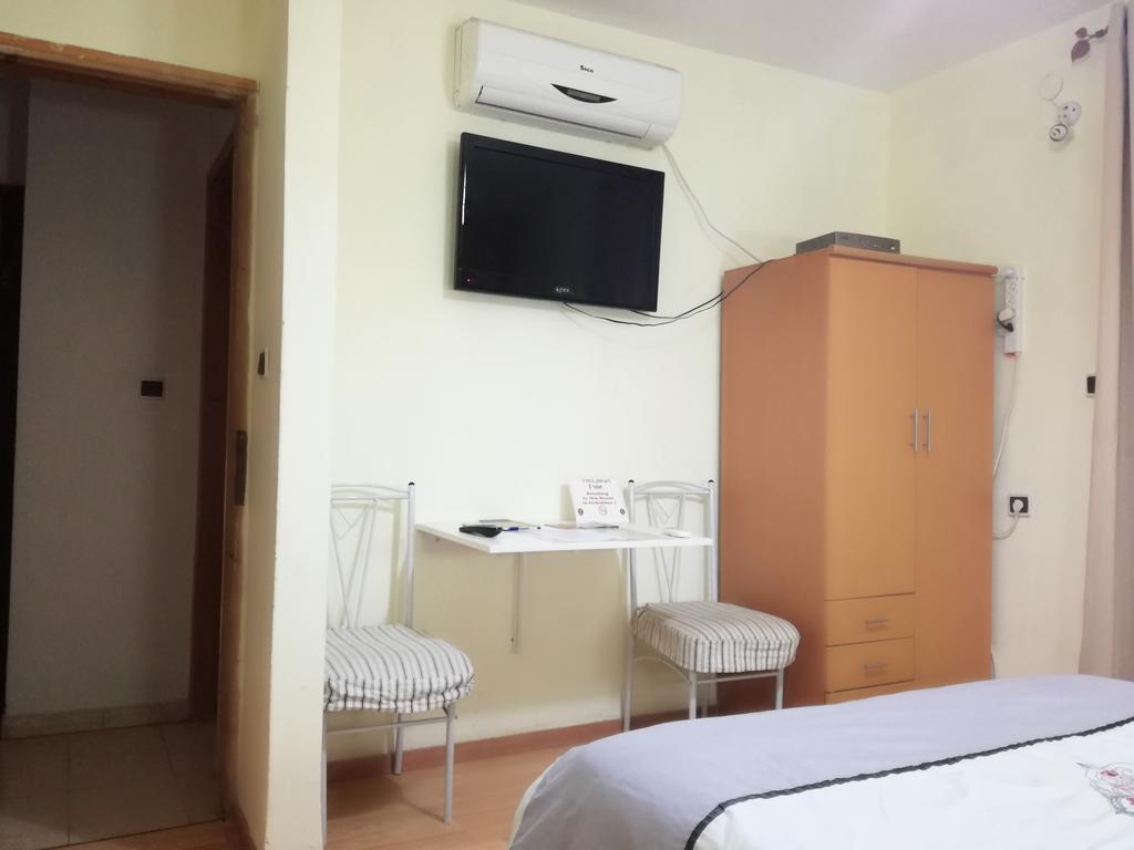 Zimmer Barzilay Арад Екстериор снимка